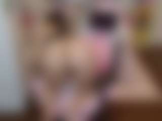 Hotpinkcheeto's Live Sex Cam Show