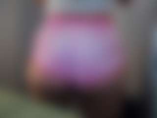 Hotpinkcheeto's Live Sex Cam Show