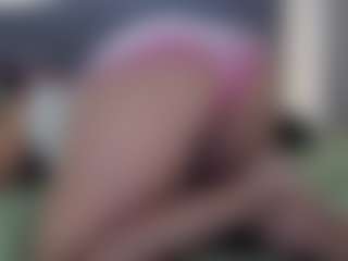 Hotpinkcheeto's Live Sex Cam Show