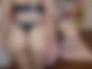 Hotpinkcheeto's Live Sex Cam Show