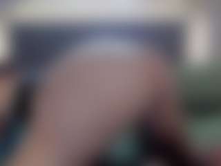 Hotpinkcheeto's Live Sex Cam Show