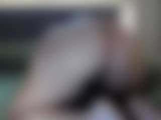 Hotpinkcheeto's Live Sex Cam Show