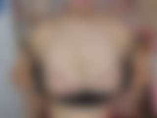 Hotpinkcheeto's Live Sex Cam Show