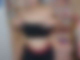 Hotpinkcheeto's Live Sex Cam Show