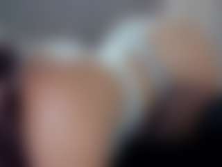 Live cam show with Hotpinkcheeto - Show on TeamSkeetLive
