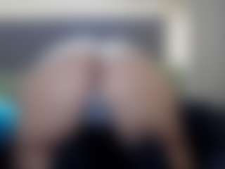 Hotpinkcheeto's Live Sex Cam Show