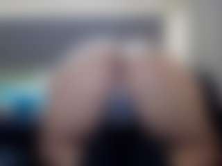 Hotpinkcheeto's Live Sex Cam Show