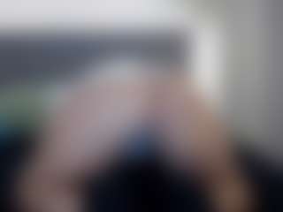 Hotpinkcheeto's Live Sex Cam Show
