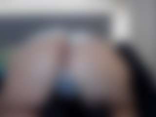 Hotpinkcheeto's Live Sex Cam Show