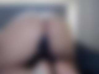 Hotpinkcheeto's Live Sex Cam Show