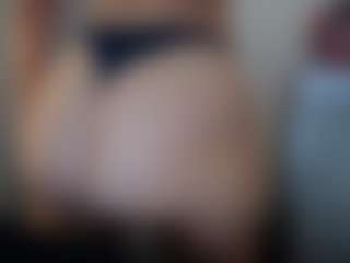 Hotpinkcheeto's Live Sex Cam Show
