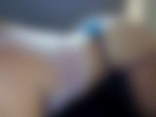 Hotpinkcheeto's Live Sex Cam Show