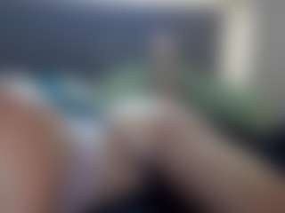 Hotpinkcheeto's Live Sex Cam Show