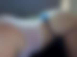 Hotpinkcheeto's Live Sex Cam Show