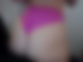 Hotpinkcheeto's Live Sex Cam Show