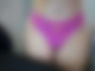 Hotpinkcheeto's Live Sex Cam Show