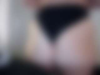 Hotpinkcheeto's Live Sex Cam Show