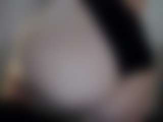 Hotpinkcheeto's Live Sex Cam Show