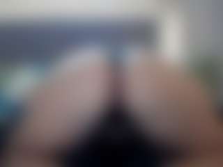 Hotpinkcheeto's Live Sex Cam Show