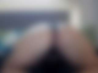 Hotpinkcheeto's Live Sex Cam Show