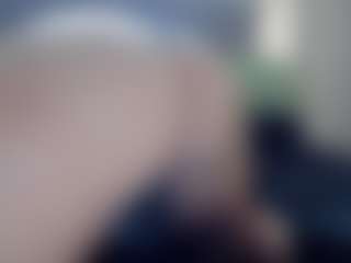 Hotpinkcheeto's Live Sex Cam Show
