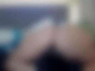Hotpinkcheeto's Live Sex Cam Show