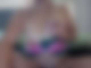 Hotpinkcheeto's Live Sex Cam Show