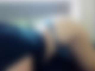 Hotpinkcheeto's Live Sex Cam Show