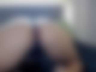 Hotpinkcheeto's Live Sex Cam Show