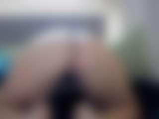 Hotpinkcheeto's Live Sex Cam Show