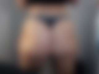 Hotpinkcheeto's Live Sex Cam Show