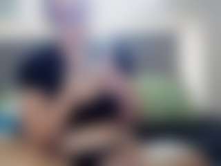 Hotpinkcheeto's Live Sex Cam Show