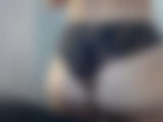 Hotpinkcheeto's Live Sex Cam Show