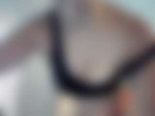 Hotpinkcheeto's Live Sex Cam Show