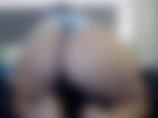 Hotpinkcheeto's Live Sex Cam Show