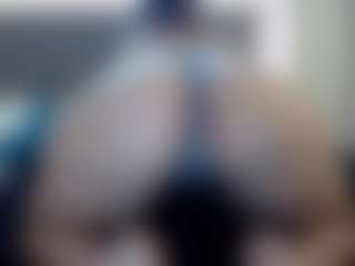Hotpinkcheeto's Live Sex Cam Show