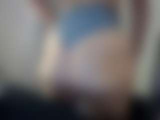 Hotpinkcheeto's Live Sex Cam Show