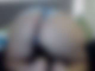 Hotpinkcheeto's Live Sex Cam Show