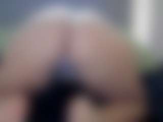 Hotpinkcheeto's Live Sex Cam Show