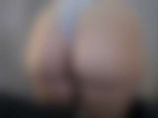 Hotpinkcheeto's Live Sex Cam Show