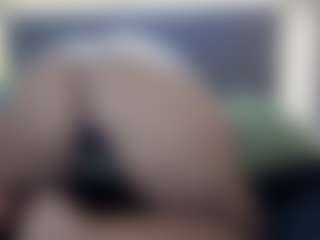 Hotpinkcheeto's Live Sex Cam Show