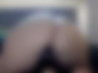Hotpinkcheeto's Live Sex Cam Show