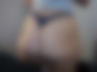 Hotpinkcheeto's Live Sex Cam Show