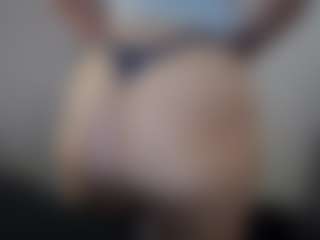 Hotpinkcheeto's Live Sex Cam Show