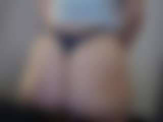 Hotpinkcheeto's Live Sex Cam Show
