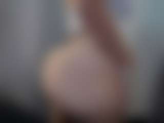 Hotpinkcheeto's Live Sex Cam Show