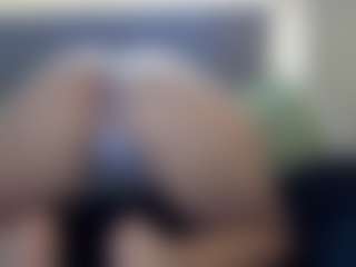 Hotpinkcheeto's Live Sex Cam Show