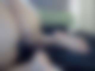 Hotpinkcheeto's Live Sex Cam Show