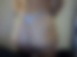 Hotpinkcheeto's Live Sex Cam Show