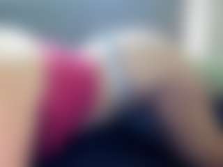 Hotpinkcheeto's Live Sex Cam Show